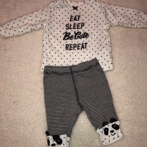 Newborn outfit